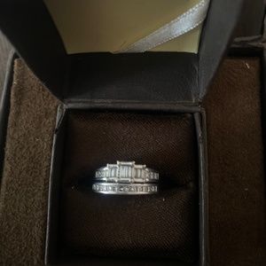 Diamond wedding band set